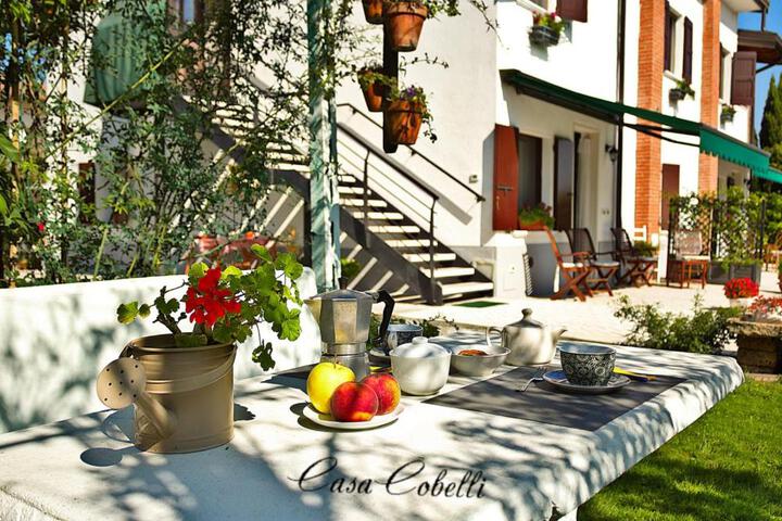 Exterior of Casacobelli