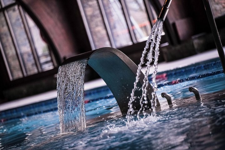 Hotel Pool