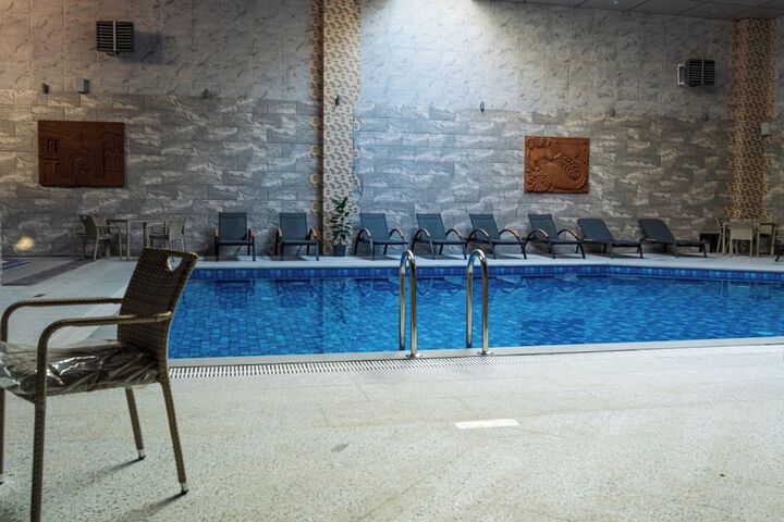 Pool 19 of 41