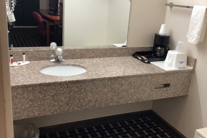Bathroom sink