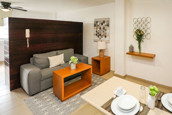 Room 21 of 28