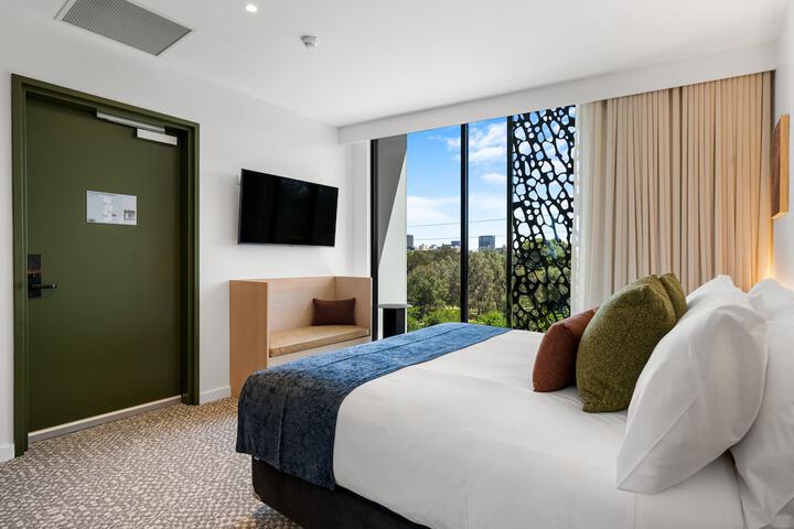Room 18 of 46