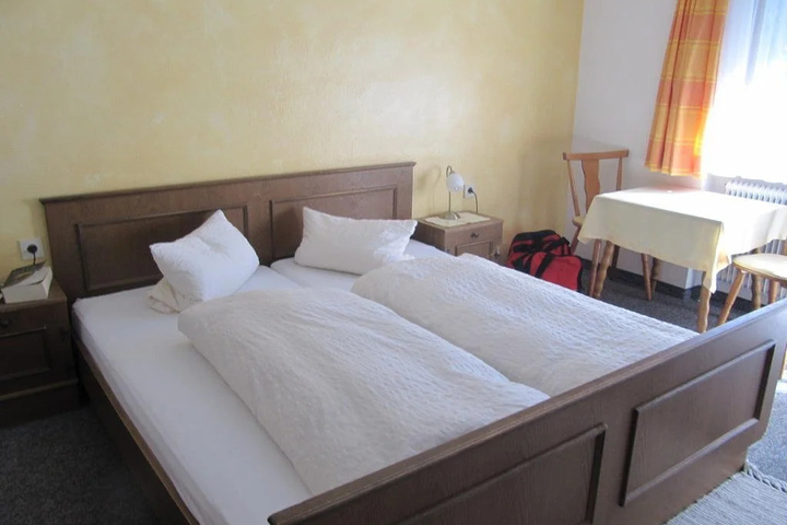 Room 2 of 13