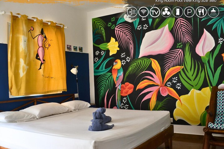 Room 9 of 66