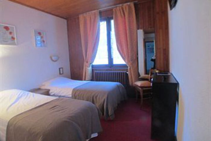 Room 27 of 45