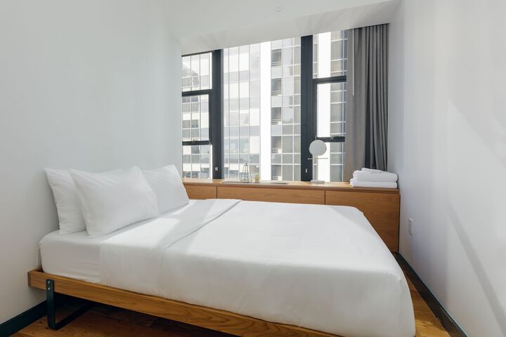 Room 105 of 155