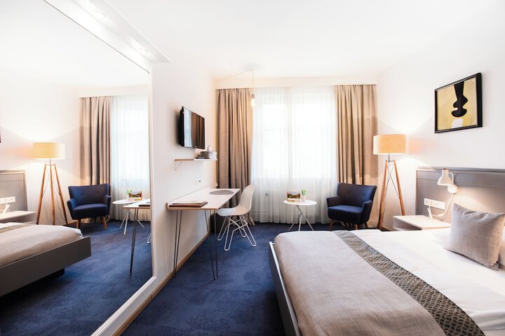 Room 8 of 23