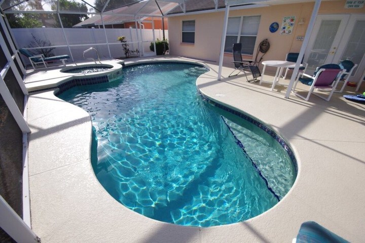 Pool 17 of 37