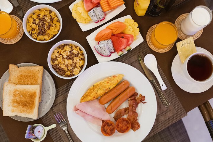 Breakfast/Coffee Service 21 of 29