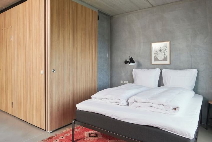 Room 43 of 125