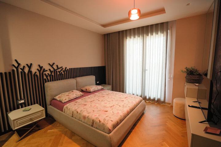 Room 36 of 169