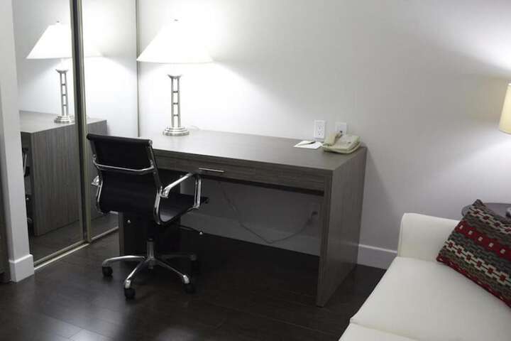 Room 13 of 41