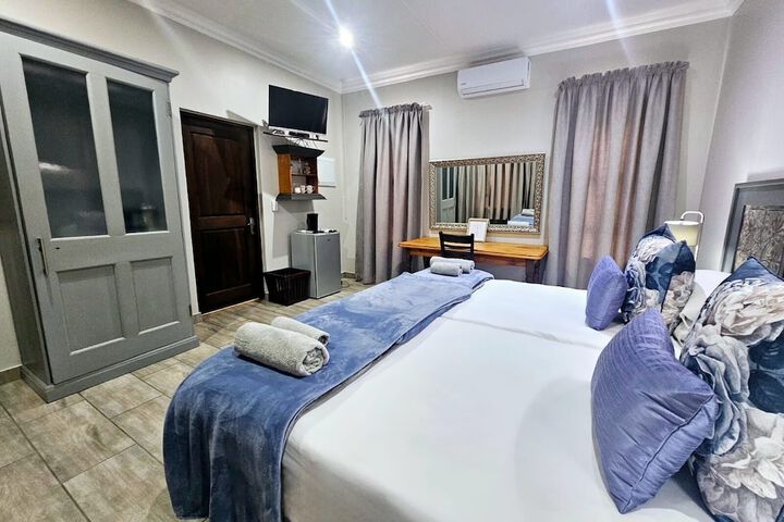 Room 52 of 85