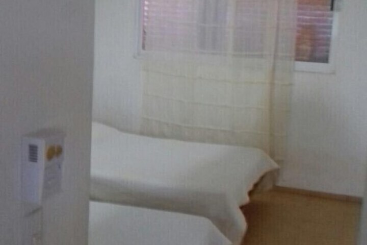 Room 3 of 17