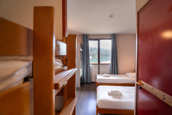 Room 6 of 25
