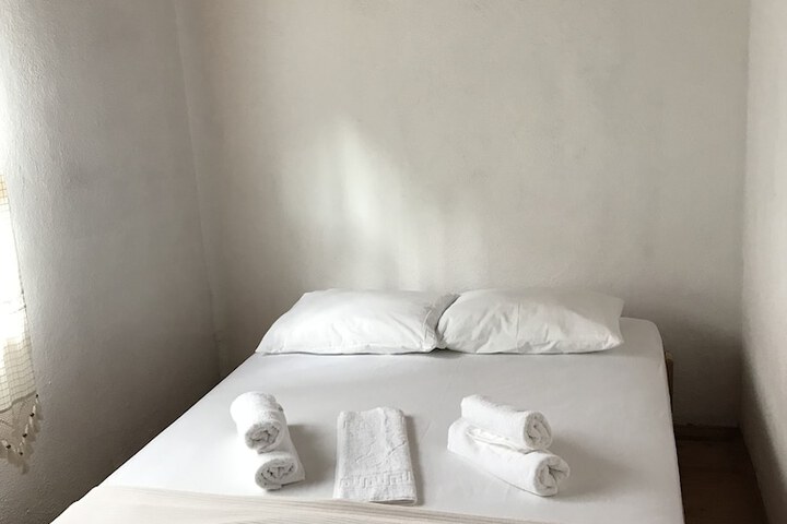 Room 2 of 36