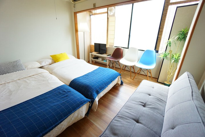 Room 10 of 30