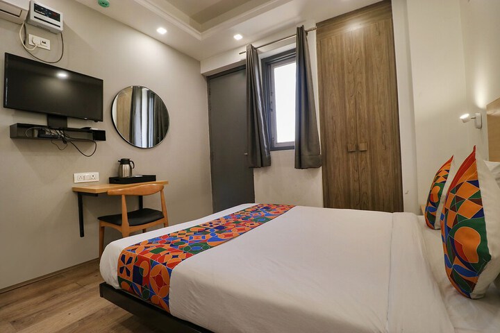 Room 21 of 31