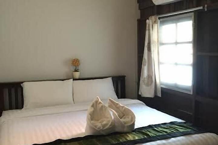 Room 27 of 62