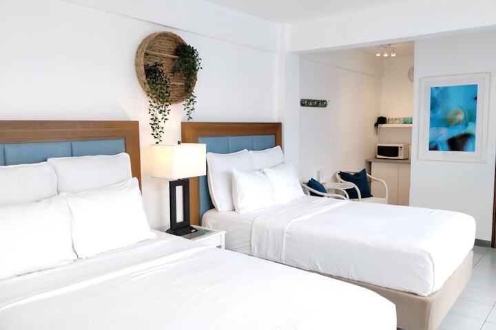 Room 5 of 20