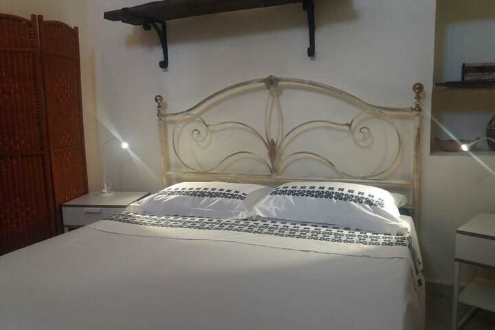 Room 25 of 51
