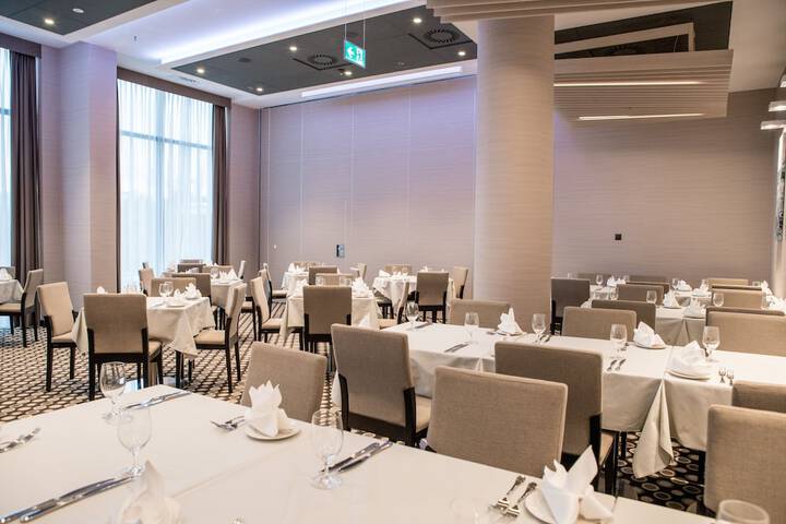 Dining 88 of 129