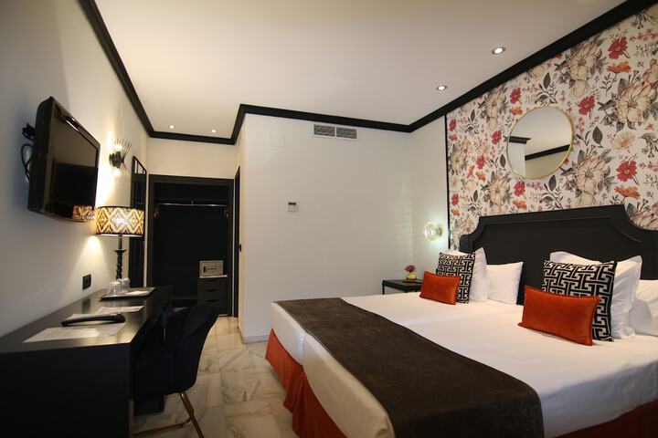 Room 34 of 82