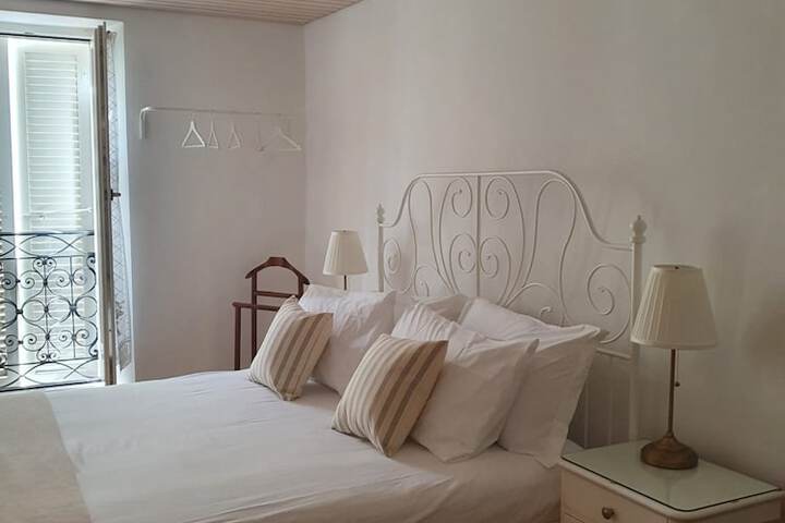 Room 15 of 47