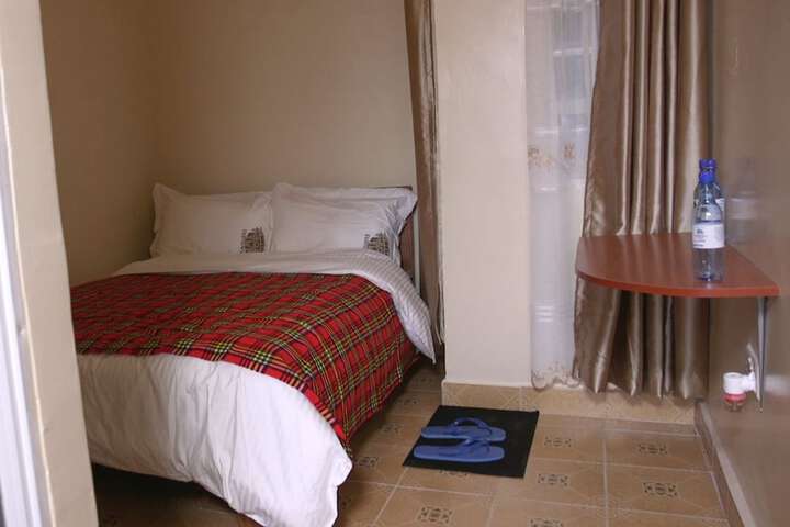 Room 3 of 34