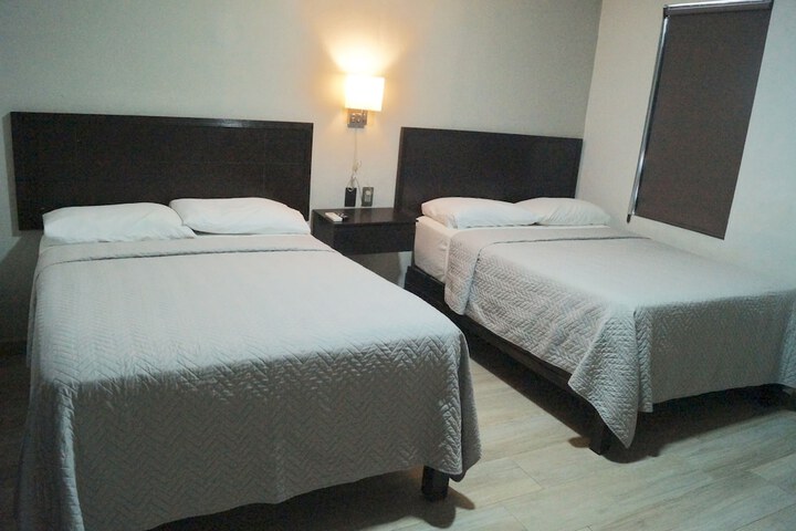 Room 38 of 140
