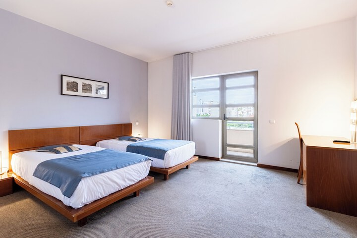 Room 19 of 80