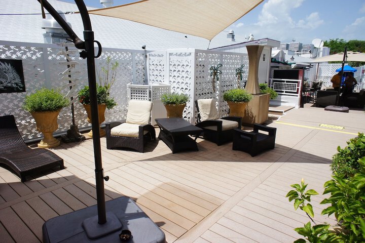 Sundeck