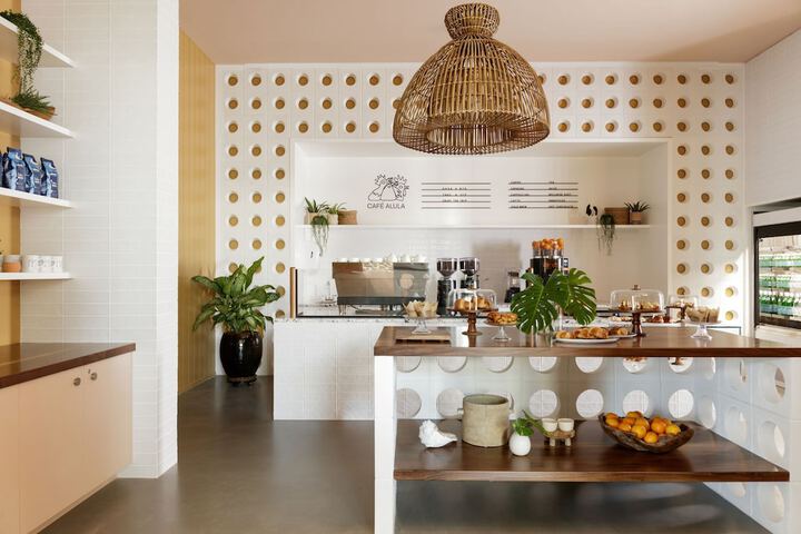 Dining 117 of 206