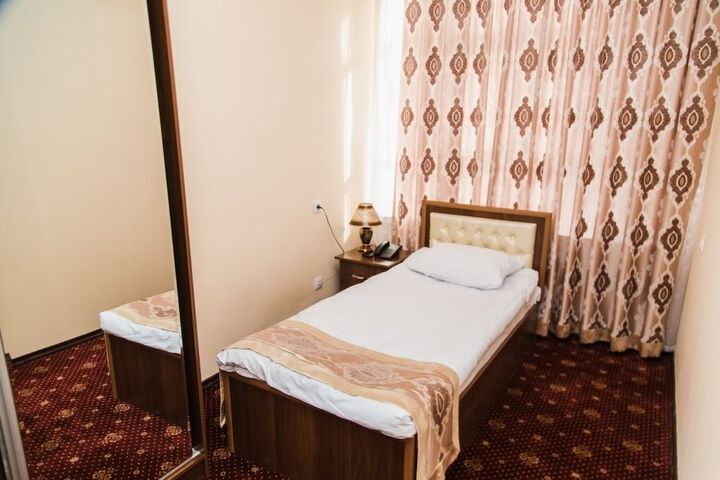 Room 12 of 60