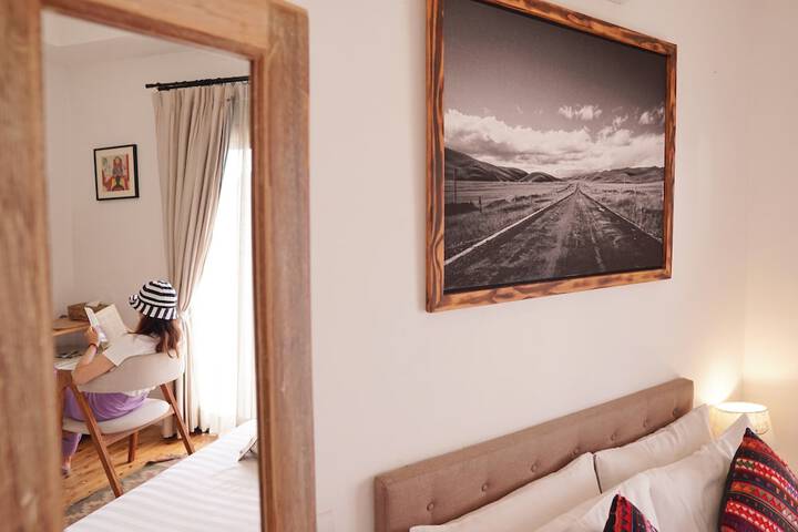 Room 19 of 108