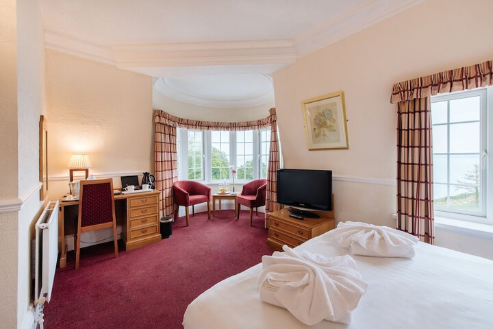 Room 30 of 111