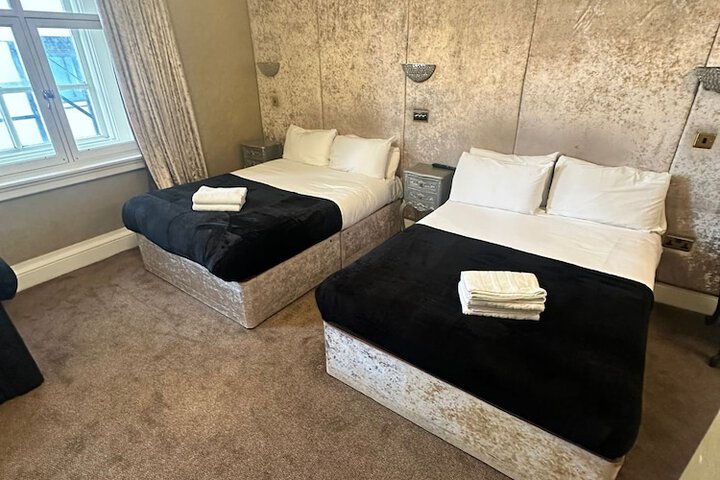 Room 63 of 171