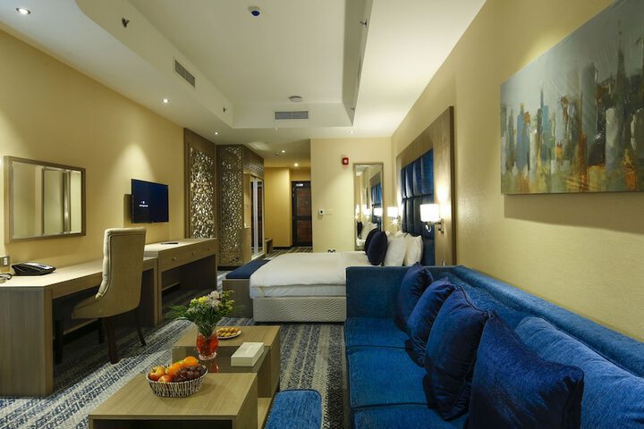 Room 5 of 26
