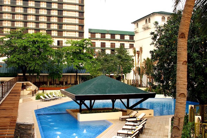 Pool 49 of 77