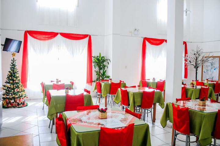 Dining 59 of 80
