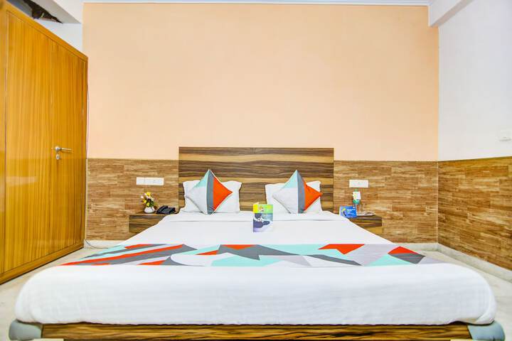 Room 6 of 17