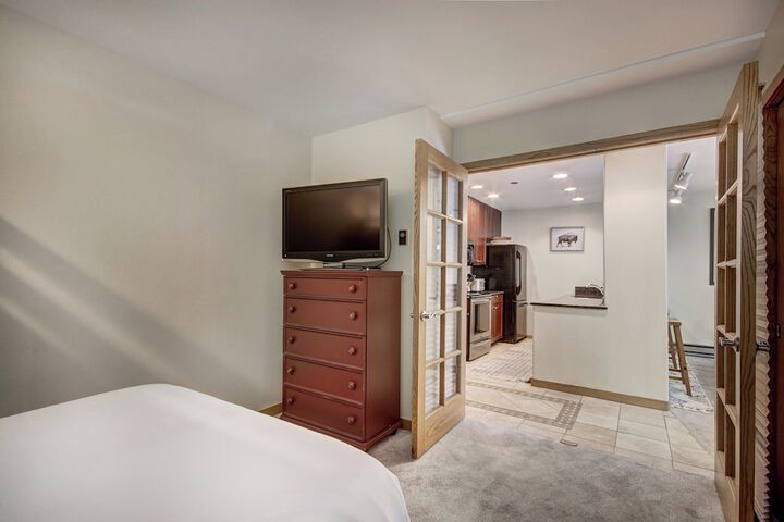 Room 16 of 95