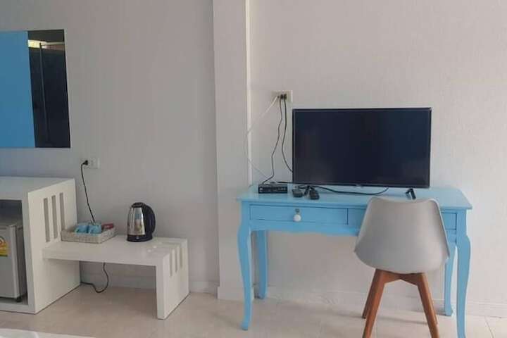 Room 3 of 135