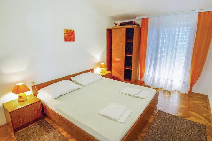 Stunning Home in Barbat-rab With Wifi and 2 Bedrooms