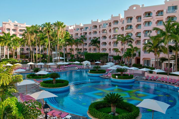 Pool Hotel