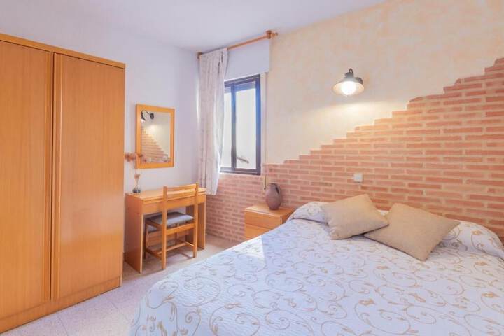 Room 4 of 13