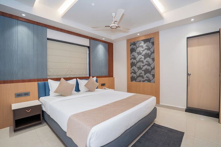 Room 40 of 174