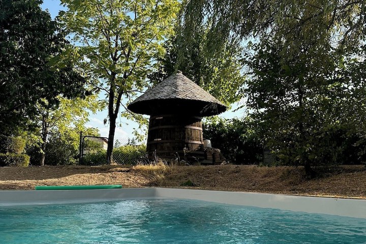 Pool 6 of 24