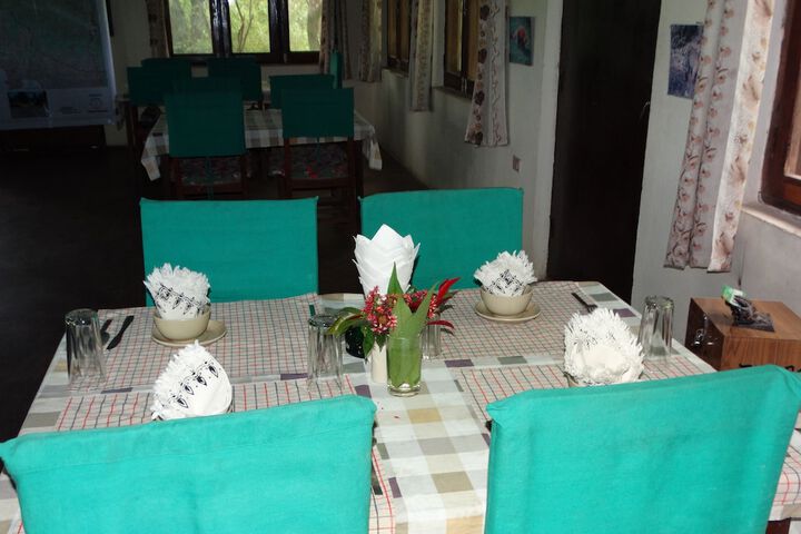 Dining 31 of 43