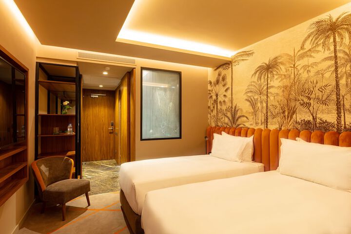 Room 3 of 29